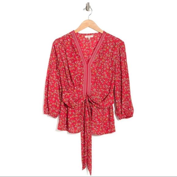 MAX STUDIO Crepe Quarter Sleeve Tie Front Blouse in RED LILY FIELDS color - Picture 3 of 3